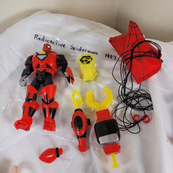 Spiderman Figure Lot of 6 NEAR MINT Venom Man-Spider Radioactive - Picture 2 of 16